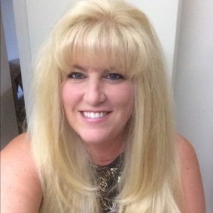 Meet your Posher, Joann